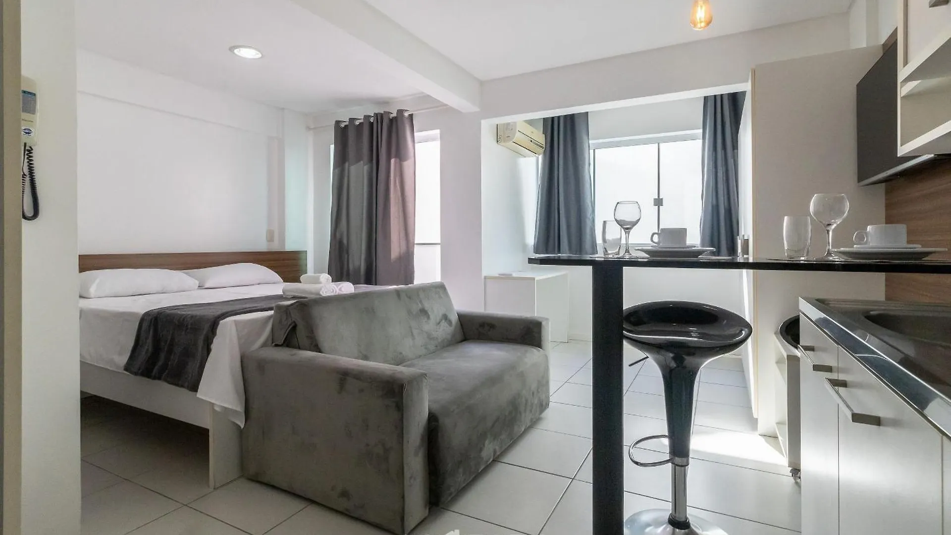 Spt - Studios Convenientes Em Blumenau/Sc 0*, Blumenau Brasil