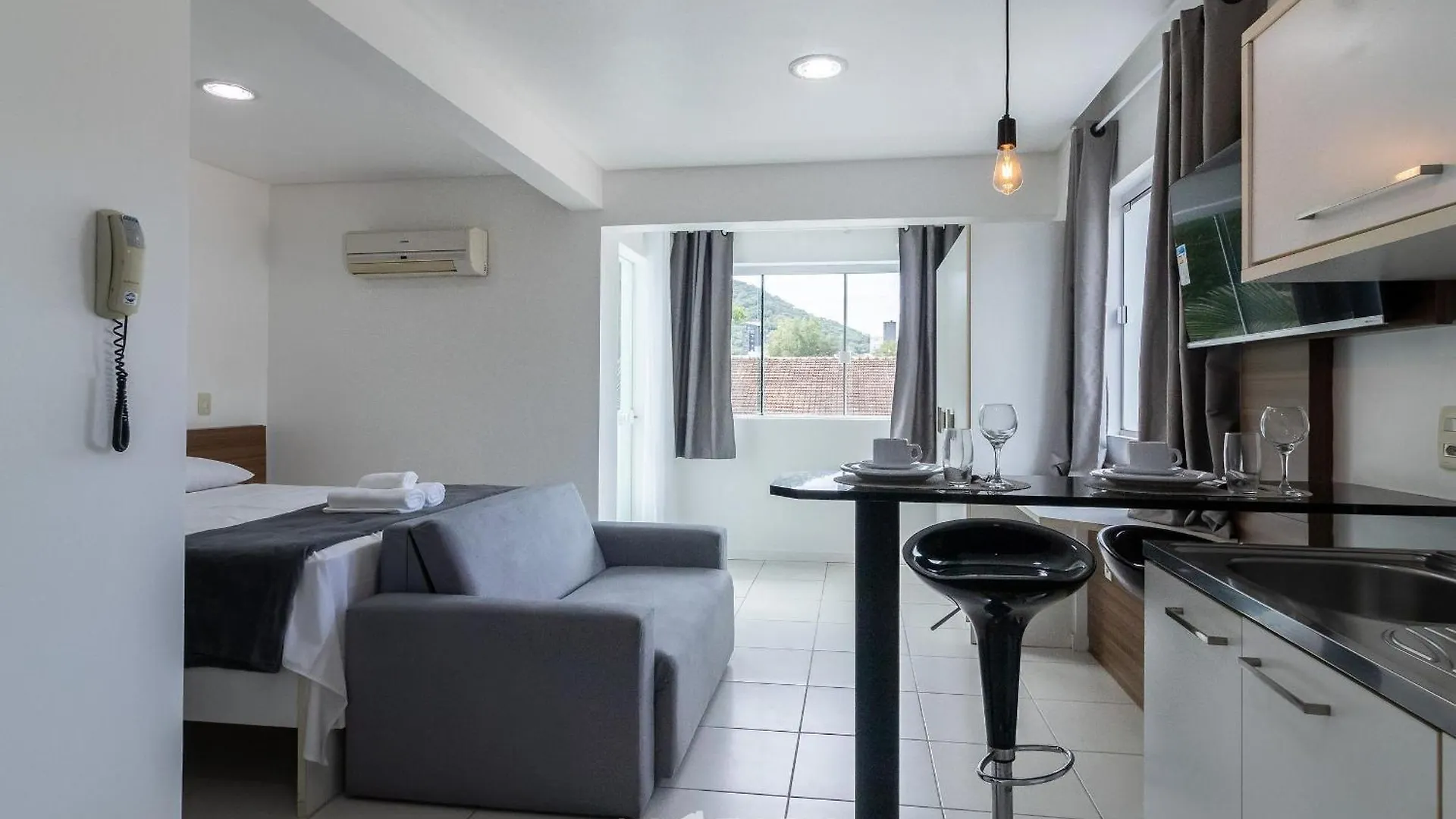 Spt - Studios Convenientes Em Blumenau/Sc 0*, Blumenau