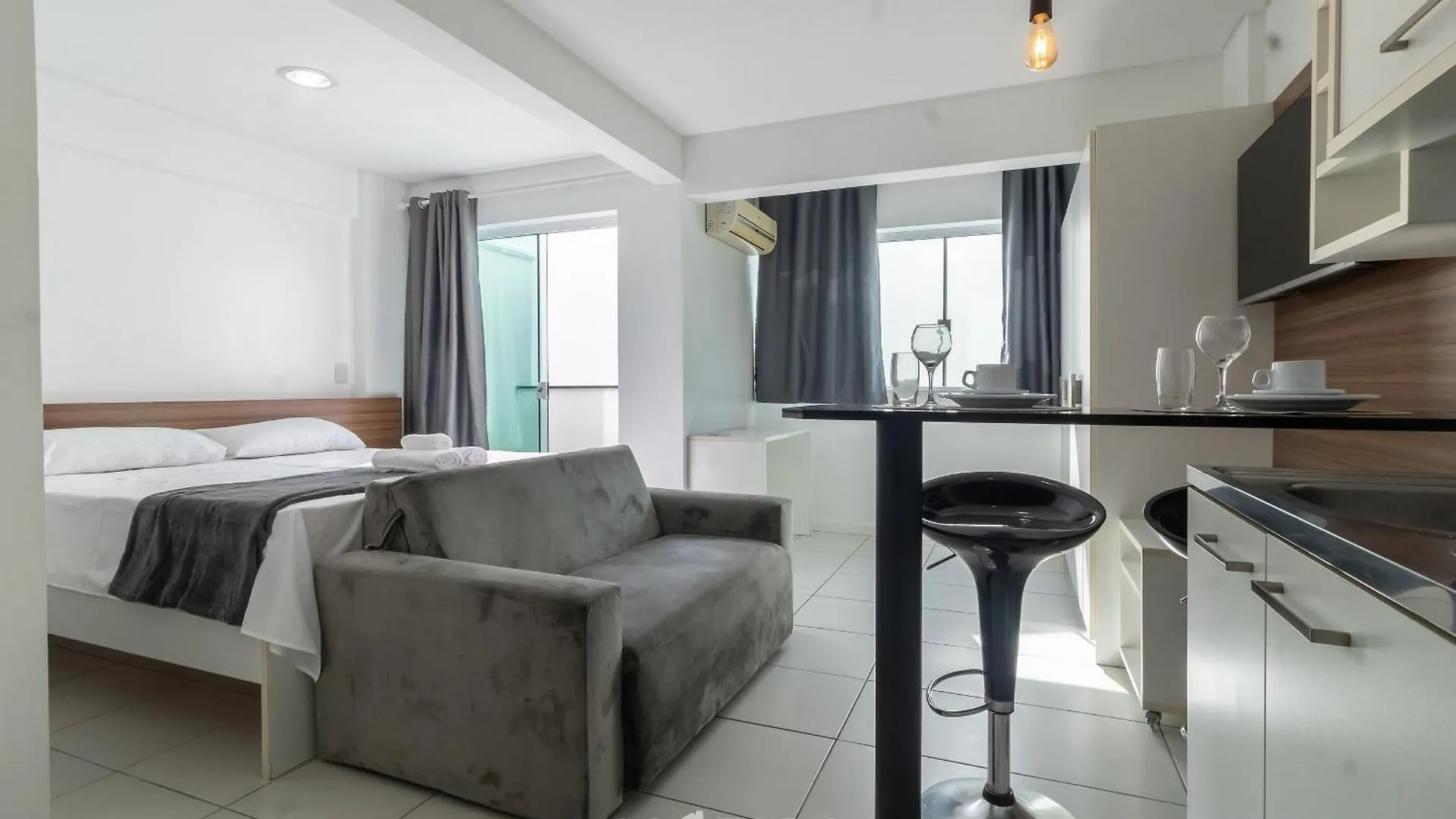 Spt - Studios Convenientes Em Blumenau/Sc